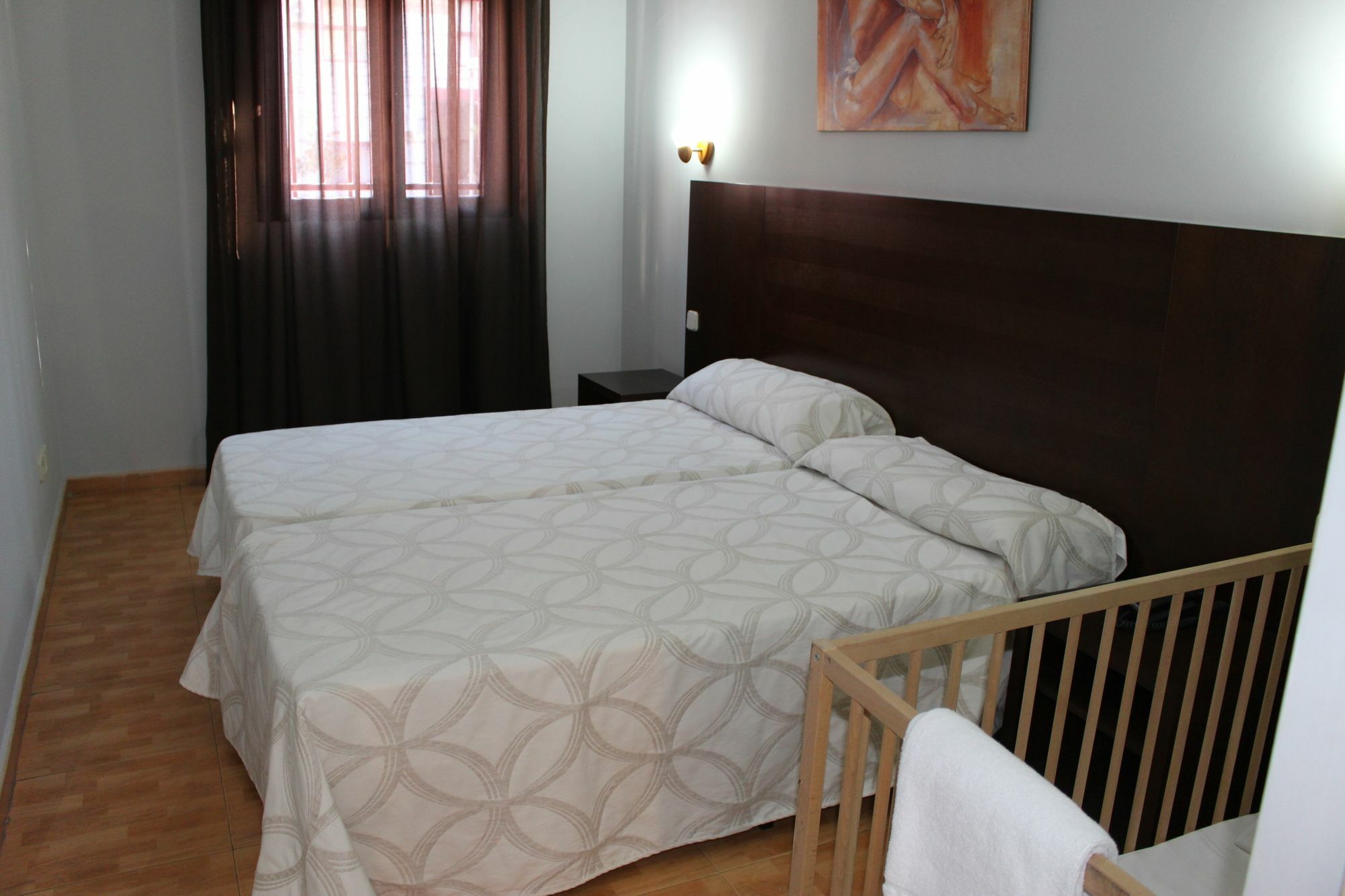 Apartahotel Villa De Parla Exterior photo